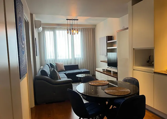 Апартаменты Ultra Luexs *